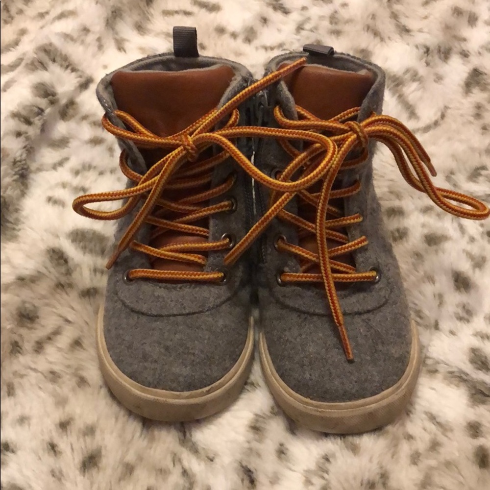 Boys size 9c Nike shoes Gap shoes